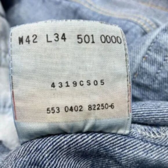 Vintage Levis Jeans Men 38x31 Blue 501 Button Fly Classic Straight Y2K Tag 42x34 - Picture 10 of 13